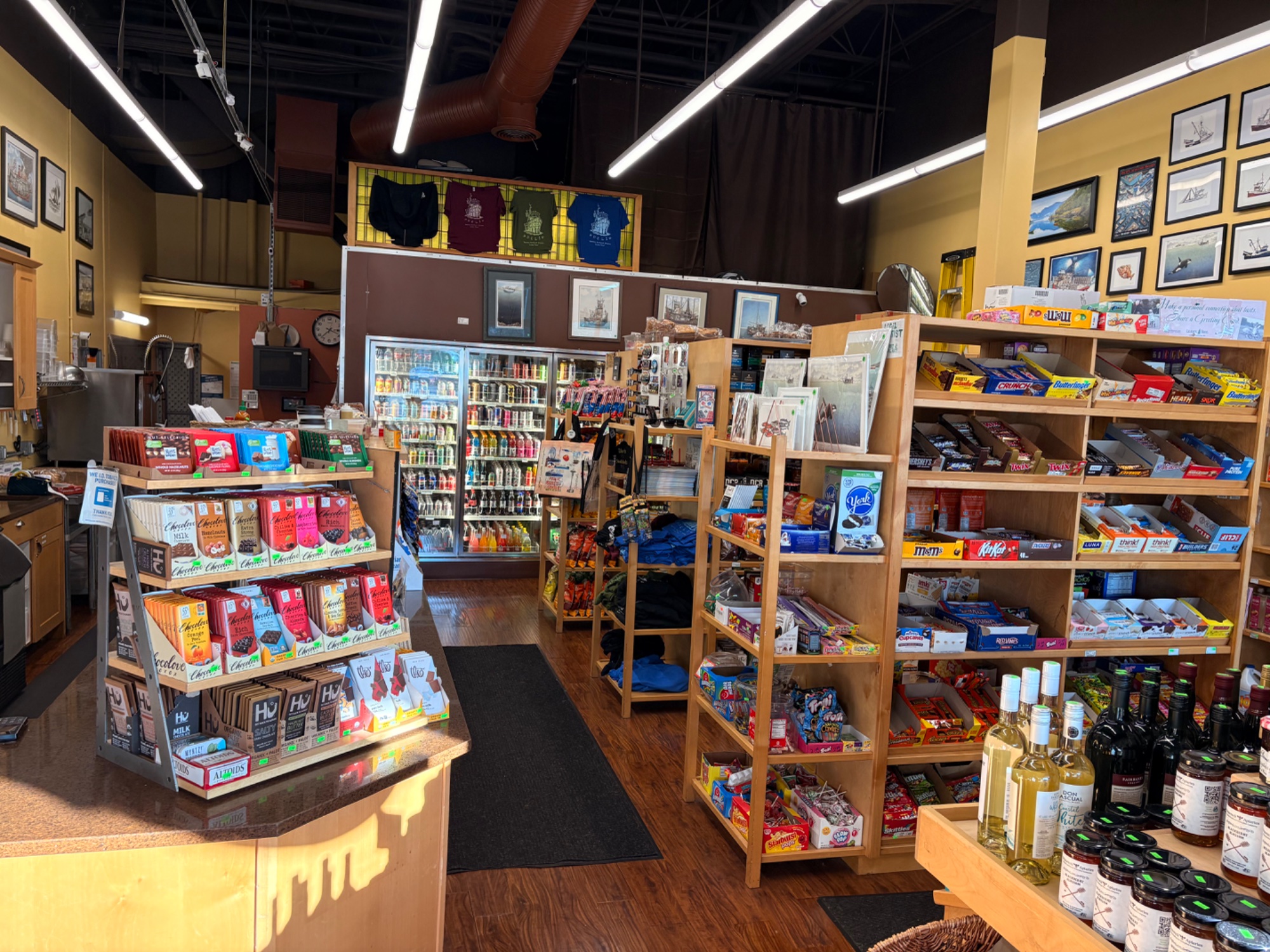 Fishermen's Green Market & Deli interior